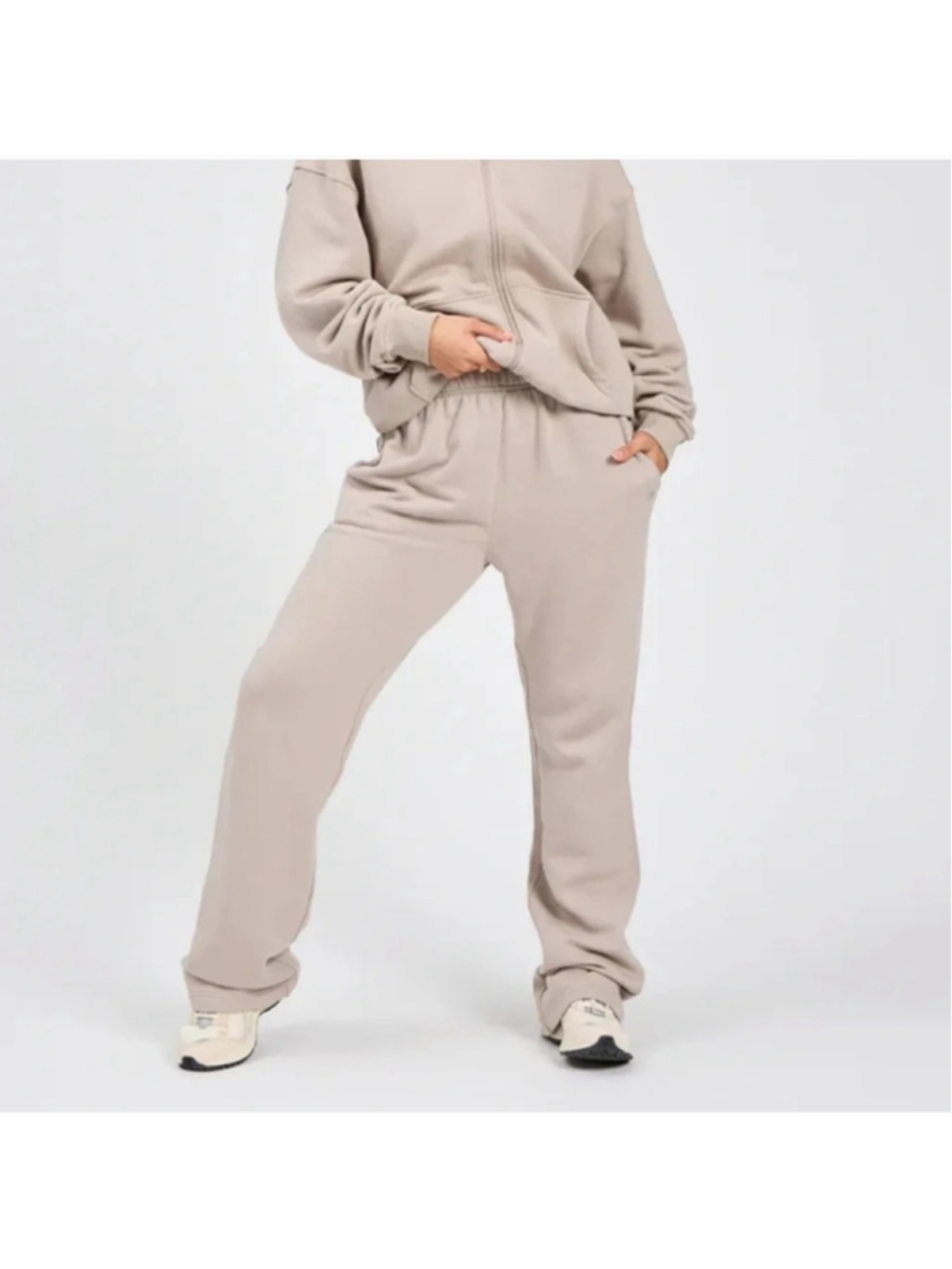 Buff bunny Threads Straight Leg Sweatpants Chai sz M